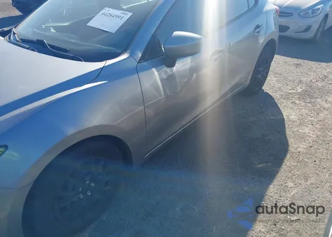 2015 Mazda Mazda3 I Sport from USA, damaged, VIN 3MZBM1K7XFM190504